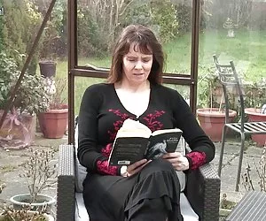 Brit Morgan ottiene il suo stipendio...