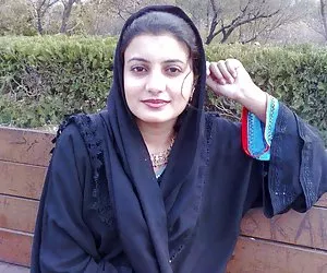 K. k. viene scopata da padrone.b