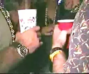 Mamma matura babe bionda sa come tenere il suo uomo duro