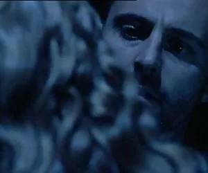 masturbarsi da soli fuori lento e poi mangiare tutto il cum cei