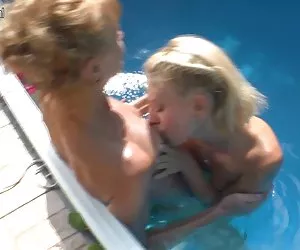 mascherato molto peloso - coppia matura figa