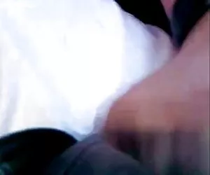 Hardcore poliziotto ruvido tangenti la sua vittima con figa