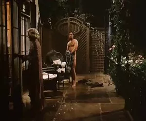 moglie mostrando le sue tette