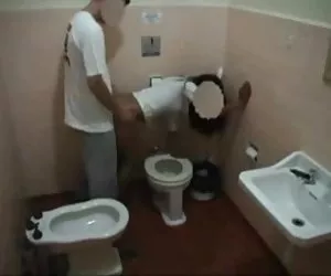 Voyeur in spiaggia 2