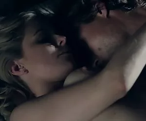 Alexis fa il suo cum