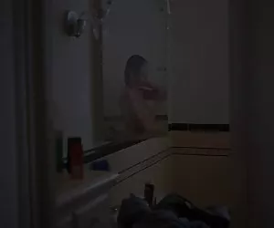 Candice Nicole - mettere o togliere