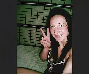 Sunny leone completamente esposta e ha bisogno di piacere