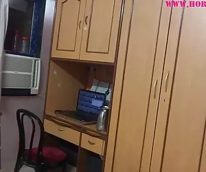 studentessa giapponese succhia gallo senza censura