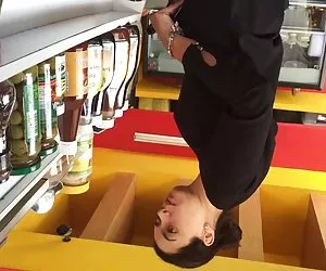 molly teen Little Roma è scopata da una monstercock mandingo