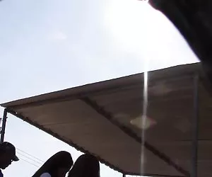 hijab malese Troia pompino e sborrata sul pavimento