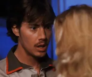 Lelu amore-rasatura figa gambe ascelle in bagno