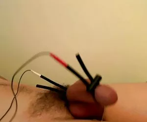 lotte di ragazza amatoriale pompino a Ingoio Sborrata mentre gioco