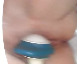 Nena en licra negra bien Electrica