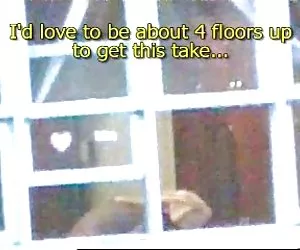 nonna con tette cadenti e figa pelosa si masturba