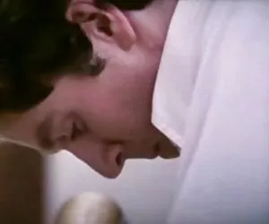 Moglie succhia così bene