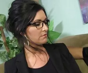 Curvy milf festa IR!