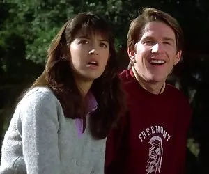 Inari si masturba e succhia il pallone