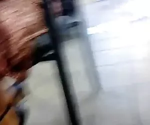 encoxada en desfile, arrimon en desfile, tentare