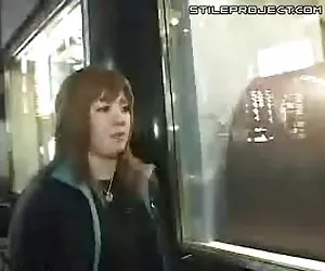 Il papa è un altro caldo cazzo in salotto