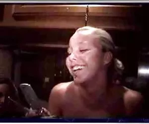 Victoria swinger gioca dal vivo mostra