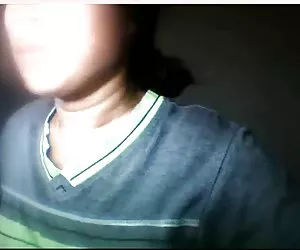 Valentino milf prende due borchie!