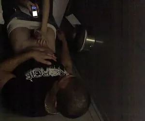 Lesbiche si masturbano insieme