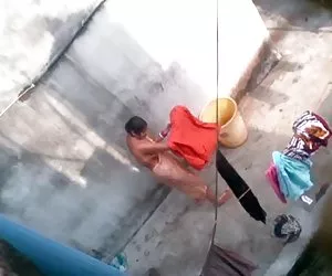 La ragazza della porta accanto