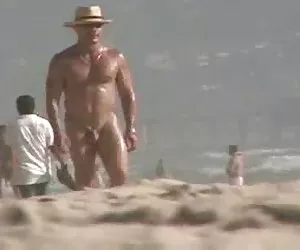 Nikki ama aperto e cavalcando un cazzo