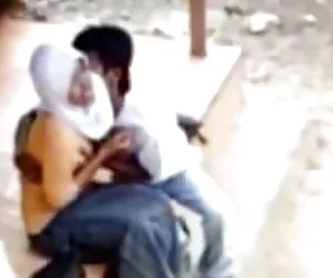 guardando le mie ragazze dare testa mi accende