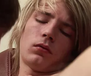 reale amatoriale moglie nerd succhia cazzo pov