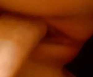 Lei ama suo gallo nero