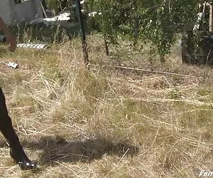 babe cornea gioca con il suo cazzo gli amici