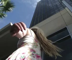 Andy san dimas succhia enorme gallo per disordinato facciale