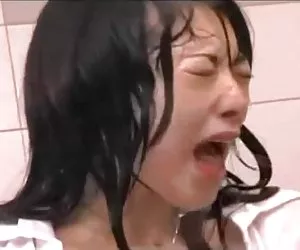 Voglio che tu a riempire la mia bocca con sperma