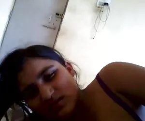 Chatroulette: sborrata sul suo grandi tette