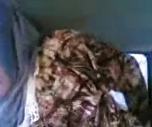 nari indiano innocente donna Ferrari succhiare gallo hindi audio