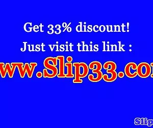 classe solo adolescente scivola sul suo vecchio gallo