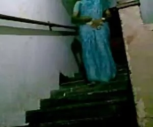 slut britannica che Starr si fa scopare il culo in calze a rete