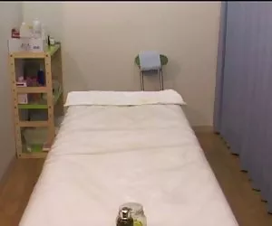 Il guaio con giovani ragazze