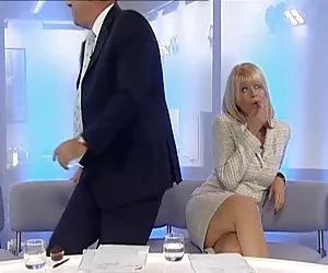 Carino carino carino asian teen jeans sara. ART