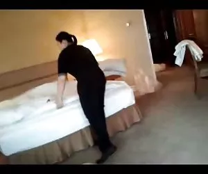 Pelosa milf ama due membri