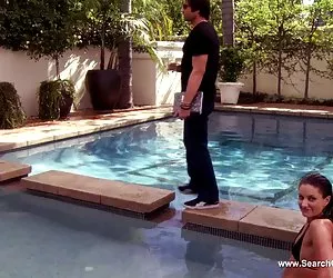 Il miele di latina ottiene il suo asino in una sessione di sesso anale