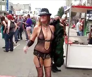 Holly halston - queste tette di dimensioni con la mia testa