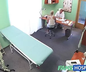 Sexy pornostar si aggirano per il sesso