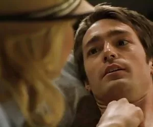 upskirt TGV in treno