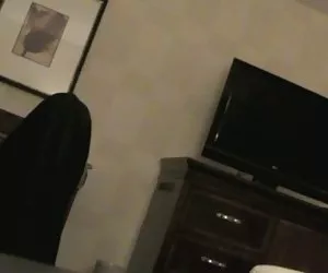 ragazza carina in rosso scopata da peter north