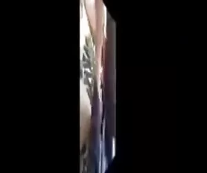 pompino profondo interrazziale con masturbandosi sperma di ragazza nera