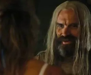 rupali babe indiano utilizzando un vibratore si masturba