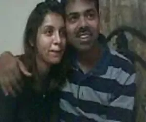 ragazza di Amazon utilizza gallo per il suo piacere durante la masturbazione donne dominanti