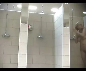 Grandi tette daphne 3